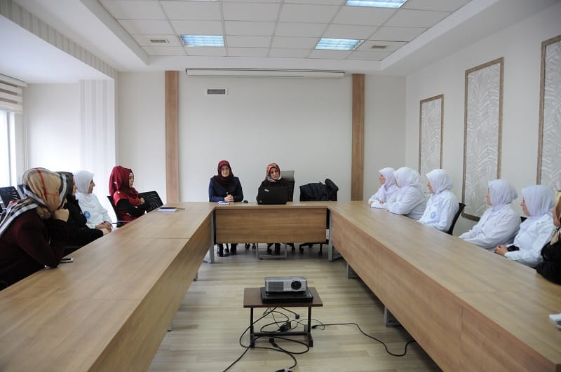 ÇORUM’DA 350 YAŞLIYA EVDE TEMİZLİK HİZMETİ