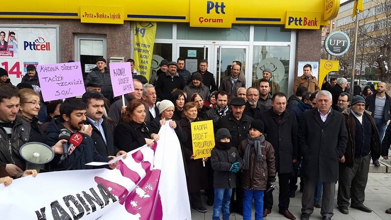 CHP KADINA ŞİDDETİ PROTESTO ETTİ