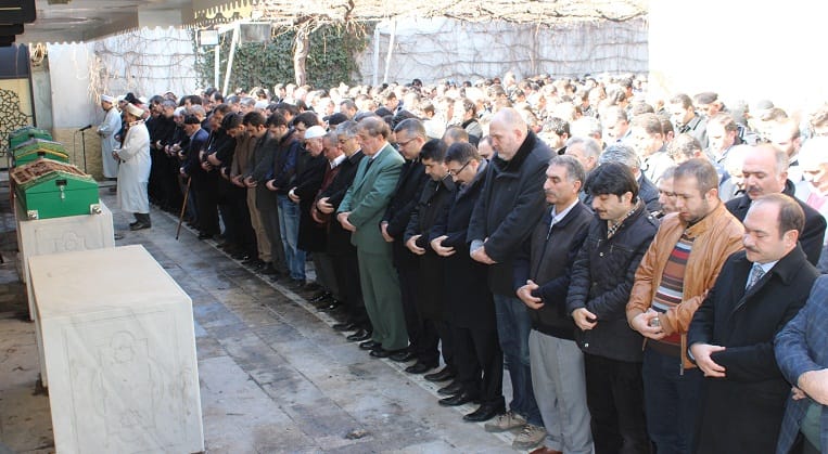 SATI BEKTAŞ SON YOLCULUĞUNA UĞURLANDI