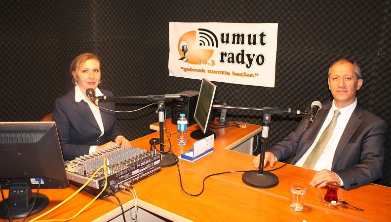 DEFTERDAR UMUT RADYO’YA KONUK OLDU