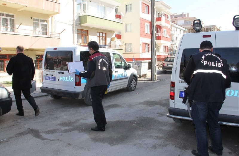 ÇORUM’DA ÇILGIN AŞIK DEHŞET SAÇTI