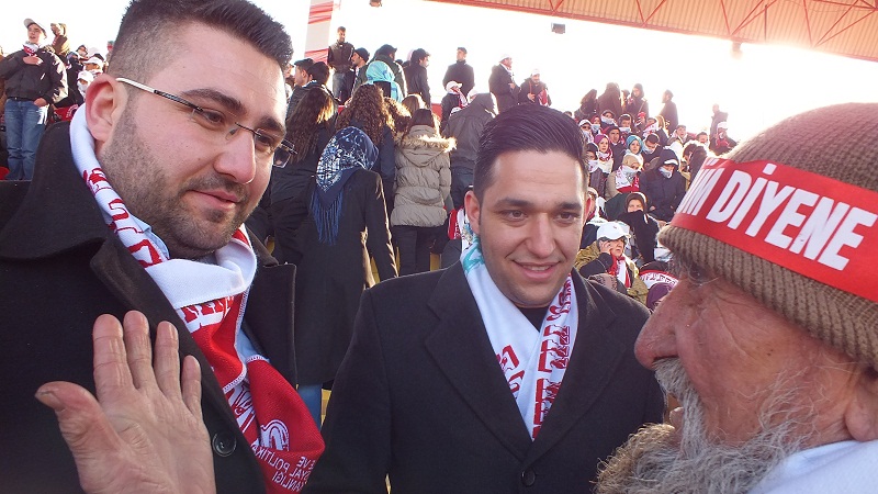 AK GENÇLİKTEN ÇANAKKALE’YE ÇIKARMA