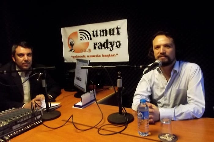 DİNLER, BEYAZ MİKROFO’NUN KONUĞU OLDU