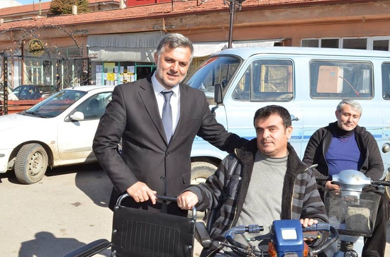 2 ENGELLİYE BANYO SANDALYESİ BAĞIŞLANDI