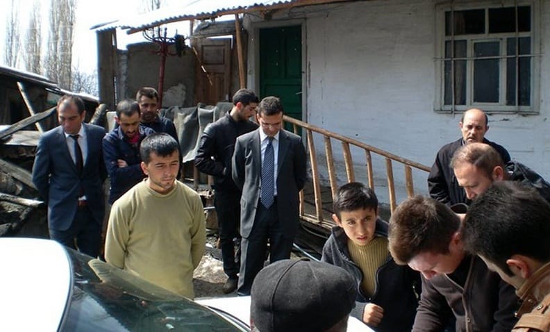 KAYMAKAM YANGIN BÖLGESİNİ İNCELEDİ