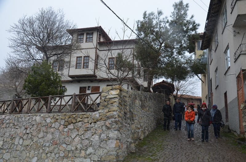 BU İLÇEYE TURİST YAĞIYOR