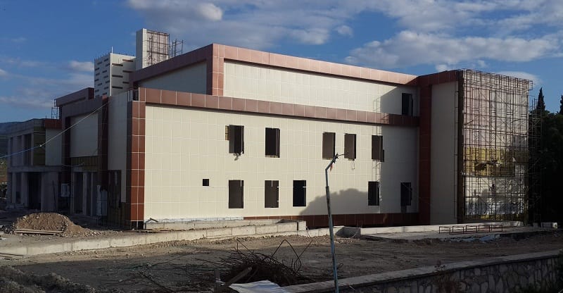 İNŞAATTAN DÜŞEN İŞÇİ ÖLDÜ