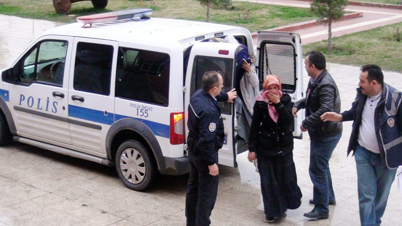 3 KADIN HIRSIZ POLİSTEN KAÇAMADI