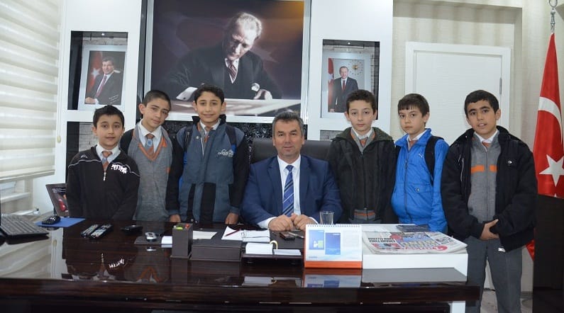 ÖĞRENCİLERDEN BAŞKANI ŞAŞIRTAN İSTEK