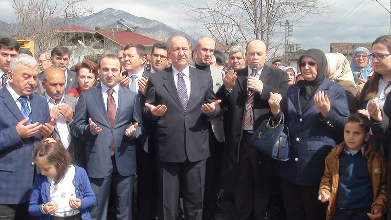 ÇORUM VALİSİ KURAN KURSU TEMELİ ATTI