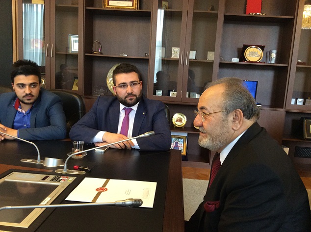 AK PARTİ GENÇLERİNDEN USLU’YA ZİYARET