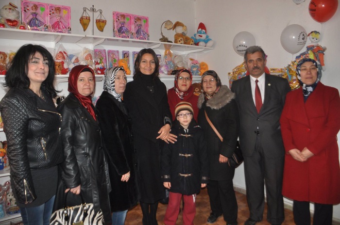 ÇORUM MHP’Lİ VEKİL ADAYLARI ÇOCUKLARLA BULUŞTU