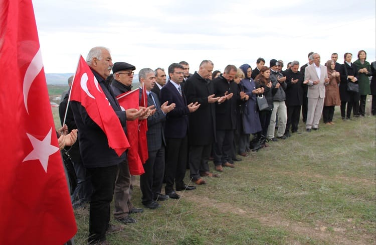 100. YILDA 100 FİDAN TOPRAKLA BULUŞTU