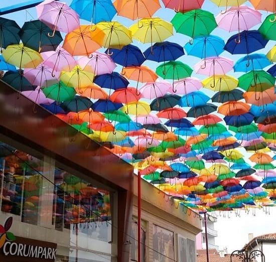 ÇORUM’A ŞEMSİYE SOKAĞI