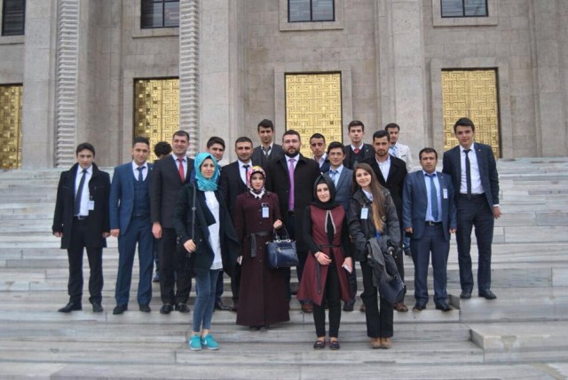 ÇORUM’DAKİ AK GENÇLERİN ANKARA ÇIKARMASI