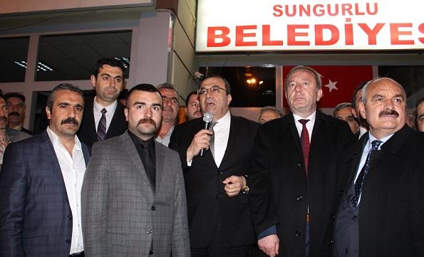 MHP’DE VAHİT KAYRICI SEVİNCİ