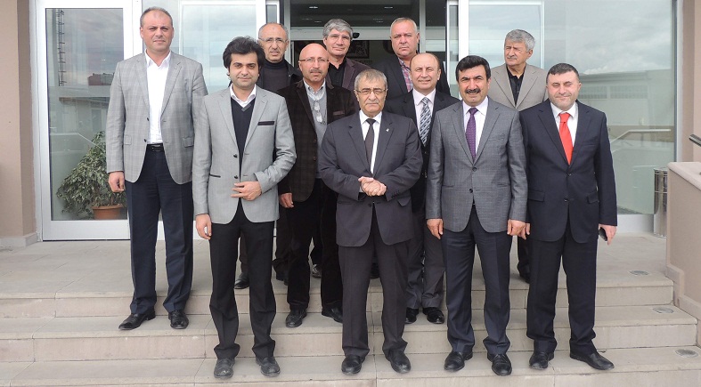 ÇORUM’A YAPTIĞINIZ HİZMETLERİ BİLİYORUZ