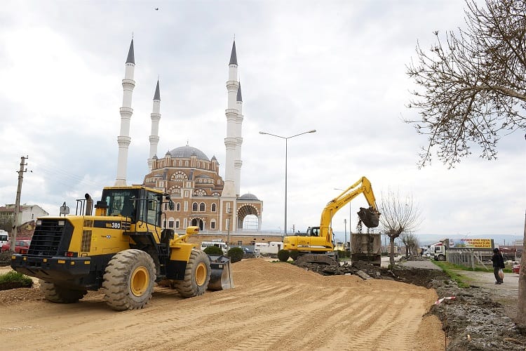 BELEDİYE YOL SEZONUNU AÇTI
