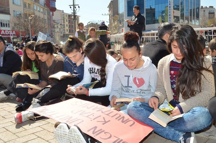 ALACA’DA DÜNYA KİTAP GÜNÜ KUTLAMASI