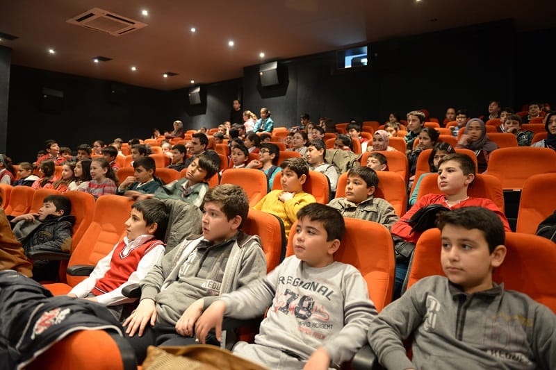 GENÇLER ÇANAKKALE SON MEKTUP FİLMİNİ İZLEDİ