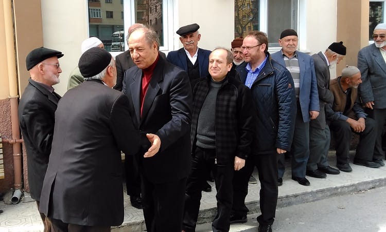 ÇORUM VALİSİ’NE İLİM YAYMA’DA SICAK KARŞILAMA