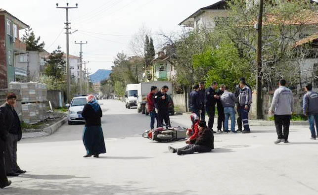 YAŞLI ADAM 25 DAKİKA AMBULANS BEKLEDİ