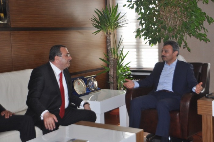 MHP’DEN BAŞKANA SÜRPRİZ ZİYARET