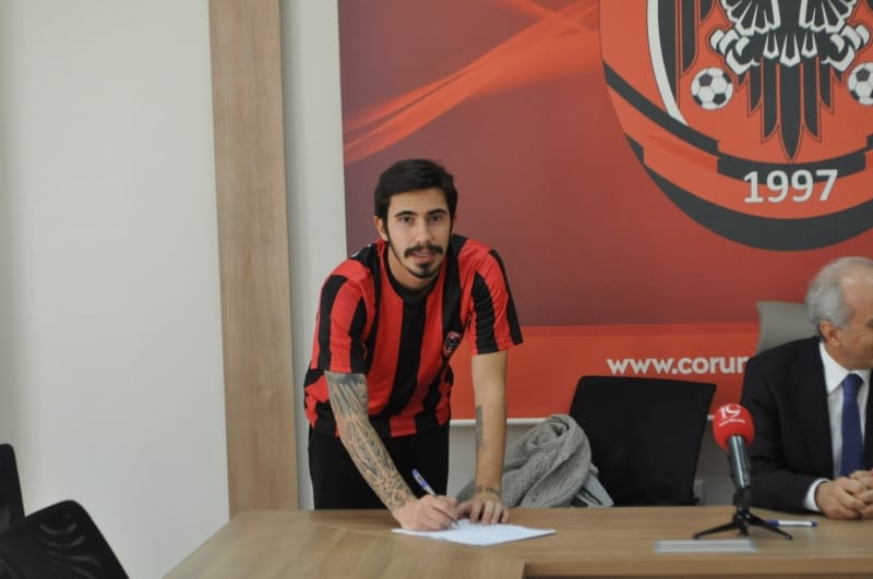 ÇORUM BELEDİYESPOR İLE YOLLARI AYRILDI