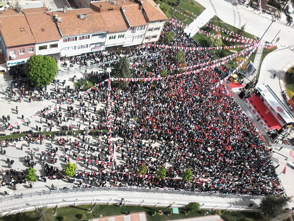 ÇORUM MİTİNGİ DALGA KONUSU OLDU