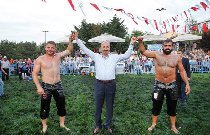 HEMŞERİMİZ GÜREŞTE SULTANGAZİ’DE 2. OLDU