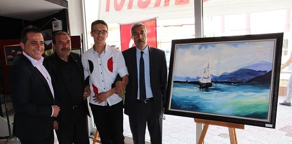 HÜRRİYET OKULU’NUN RESİM SERGİSİ BEĞENİLDİ