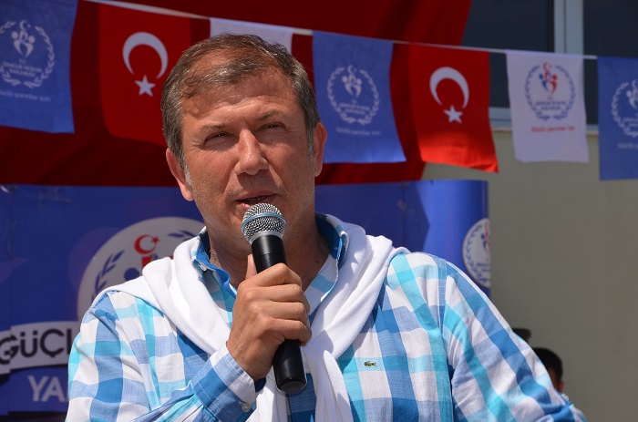 GOL KRALI AK PARTİ İÇİN SAHAYA ÇIKTI