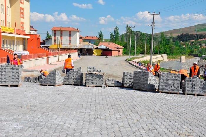 BAYAT BELEDİYESİ’NDE ÇALIŞMALAR DEVAM EDİYOR