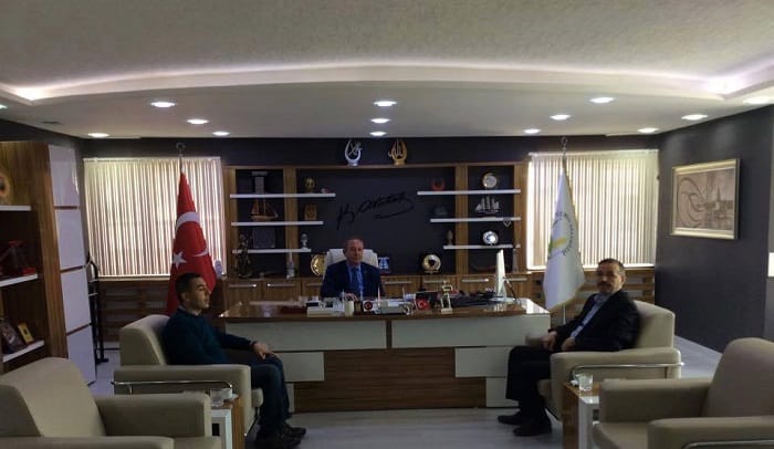 VAKIFLAR BÖLGE MÜDÜRÜNDEN ŞAHİNER’E ZİYARET
