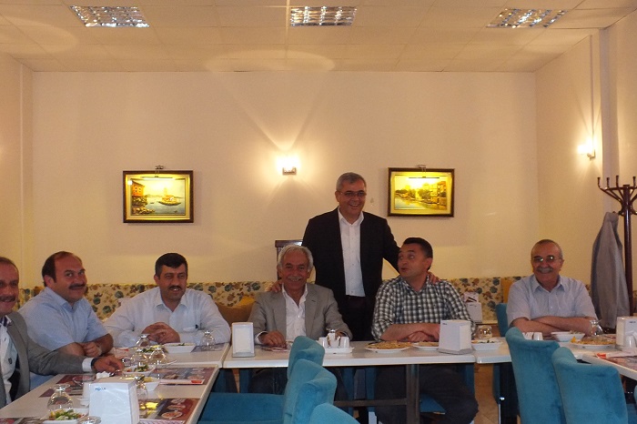 BELEDİYE BAŞKANLARI HÜNKAR’DA YEMEKTE BULUŞTU
