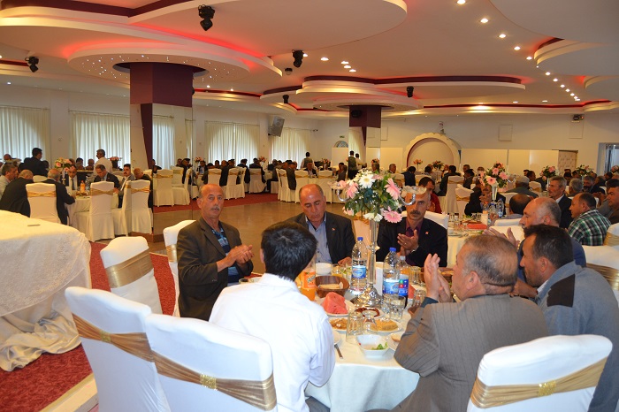 CHP’Lİ ADAYLAR KÖY MUHTARLARIYLA BULUŞTU