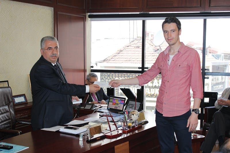 SEÇİM SONUCUNA ALTIN ÖDÜLÜ