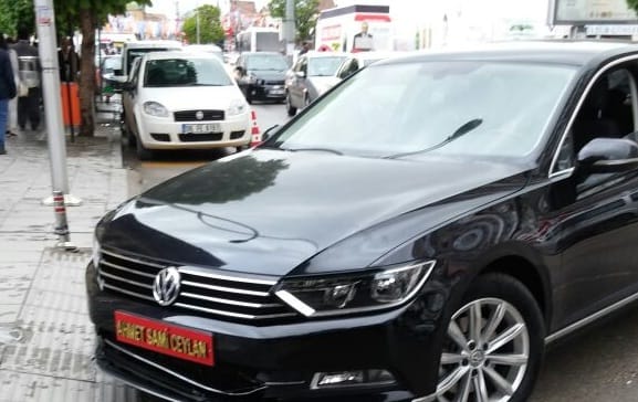 AK PARTİLİ ADAY KAZA YAPTI