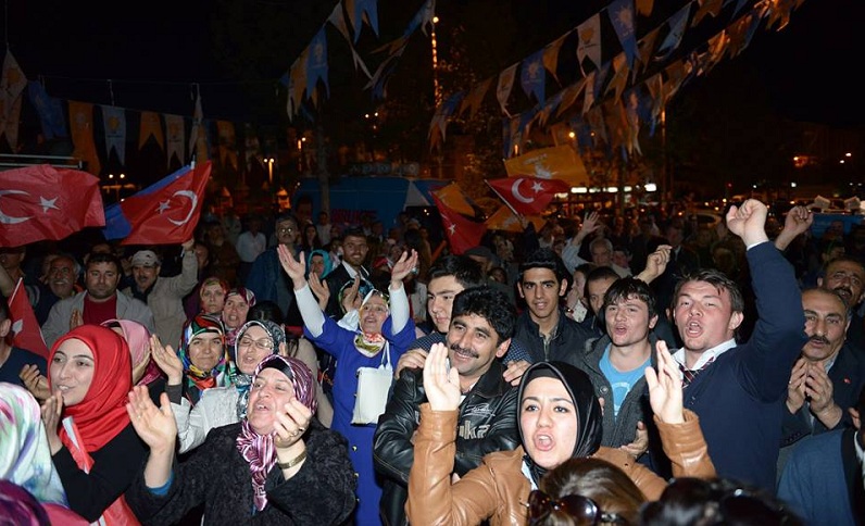 AK PARTİ GÜLABİBEY’DE SEÇİM BÜROSU AÇTI