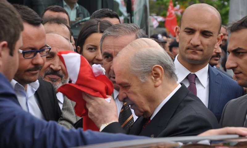 BAHÇELİ’YE KURAN HEDİYE EDİLDİ