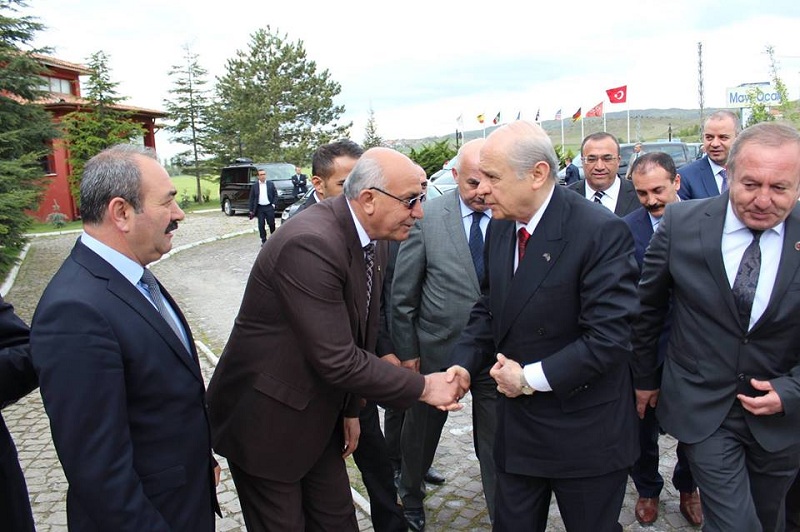 BAHÇELİ’YE ÇORUM’DA COŞKULU KARŞILAMA