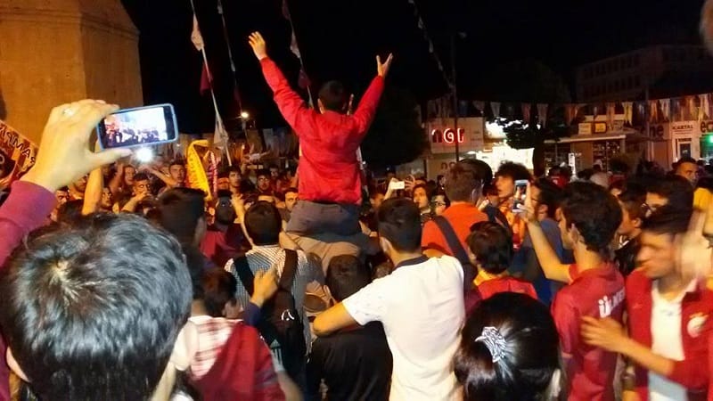 ŞAMPİYONLUĞU BÖYLE KUTLADILAR