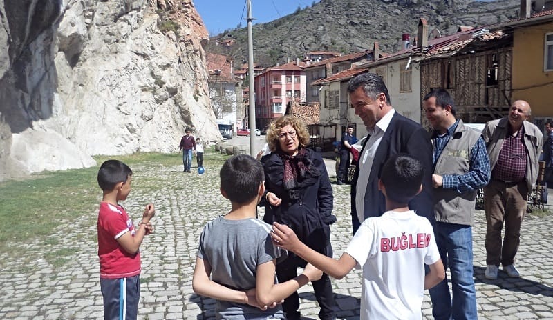 MÜZELER MÜDÜRÜ BU İLÇEMİZE HAYRAN KALDI