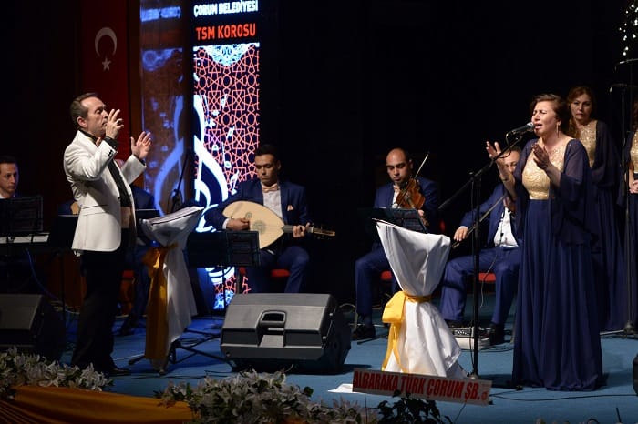 ‘ÖZLENEN NAĞMELER’ KONSERİ BÜYÜLEDİ