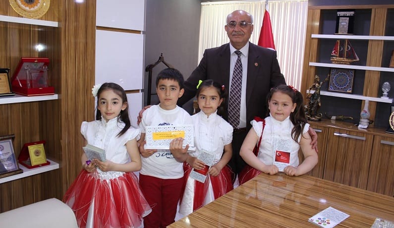 ÖĞRENCİLERİN BU DAVRANIŞI TAKDİRE ŞAYAN