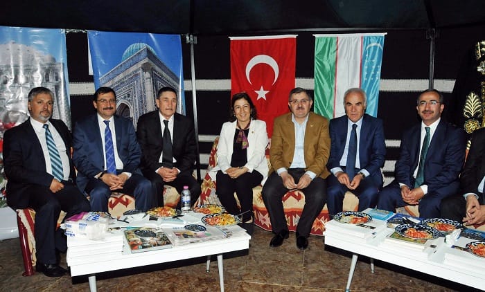 KURT, ÖZBEKİSTAN GECESİNE KATILDI