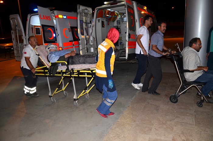 ÇORUM’DA KAZADA AYNI AİLEDEN 4 KİŞİ YARALANDI