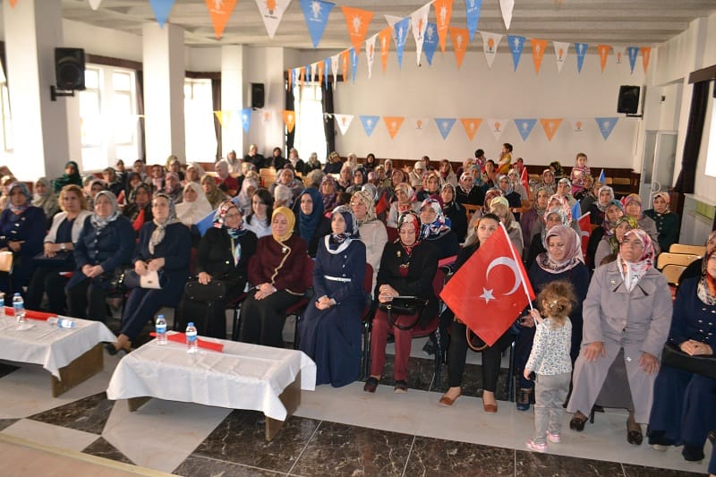 BAYANLARA PROJELER EĞİTİMİ VERİLDİ