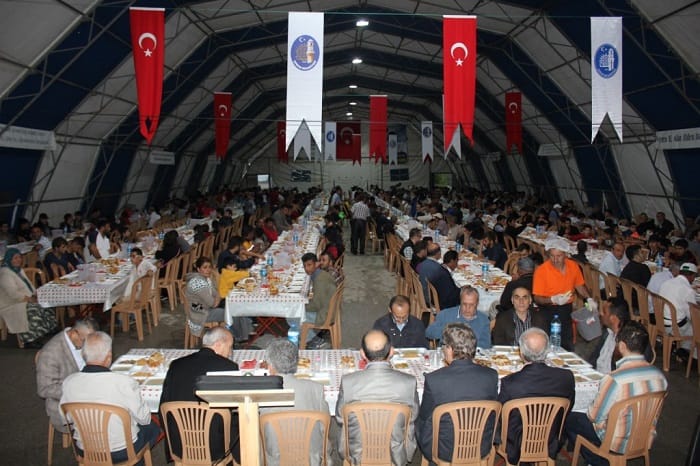 ÇORUM’DA KARDEŞLİK ÇADIRINDA İFTAR
