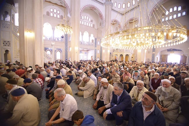 AKŞEMSEDDİN CAMİ İBADETE AÇILDI
